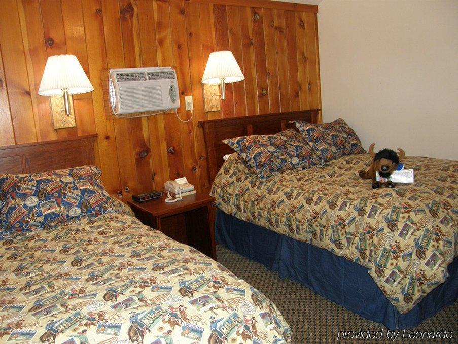 Buffalo Bill Cabin Village Cody Room photo